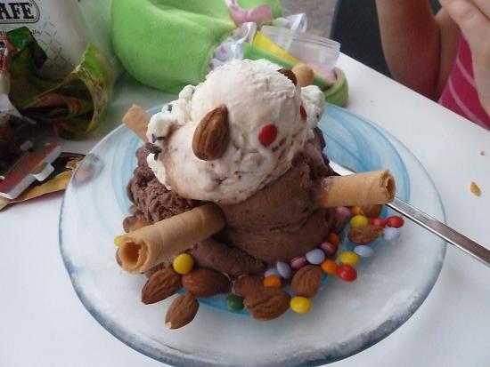 Caffe Gelateria Al Lago